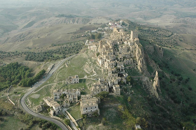 Craco: Μια ελληνική “πόλη-φάντασμα” στην Ιταλία!